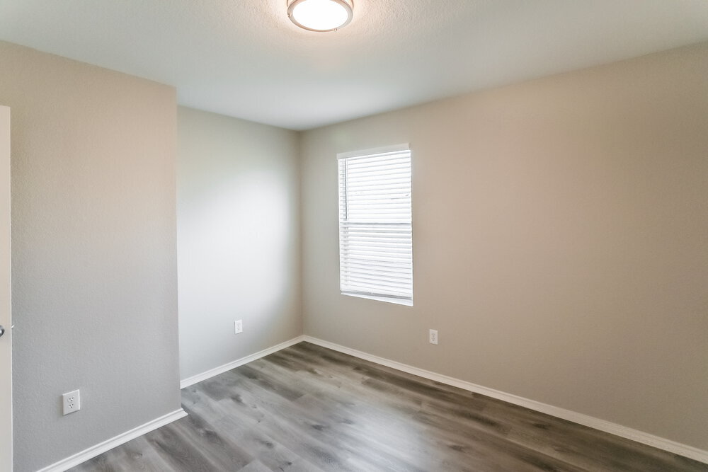 Building Photo - 6945 Meadow Way Ln