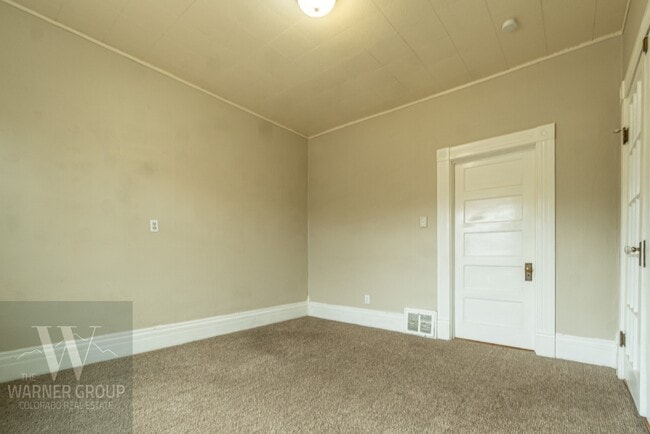 Building Photo - 3406 W Colorado Ave