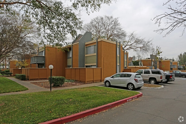 Building Photo - 5440 Marconi Ave