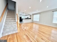 Building Photo - 6400 Warren Point Ct