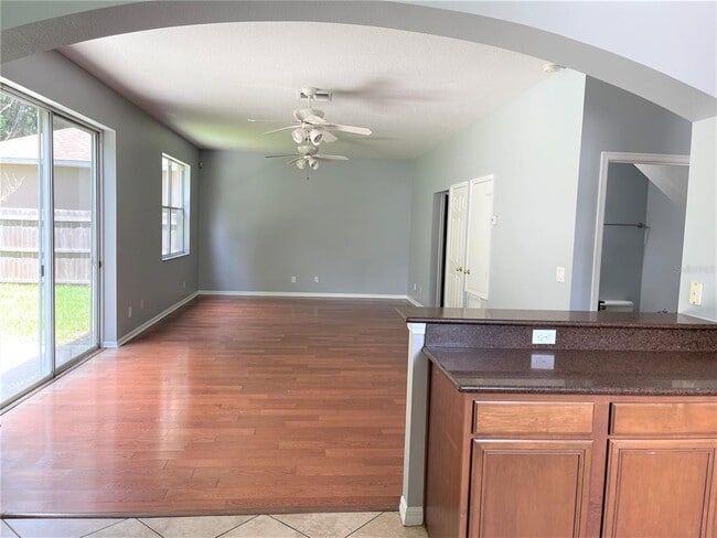 Building Photo - 4455 Riverton Dr