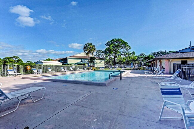 Building Photo - 6327 Chasewood Dr