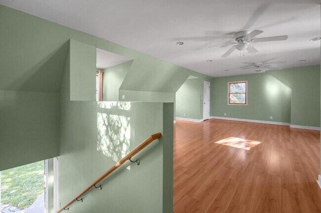 Building Photo - Charming 4Bedroom Stone Home with Detached Guest Apartment & Garage in Chevy Chase