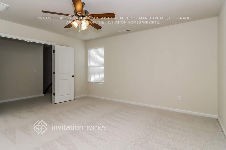 Building Photo - 364 Hollingswood Dr