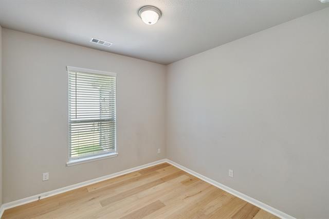 Building Photo - 5513 Deer Run Dr