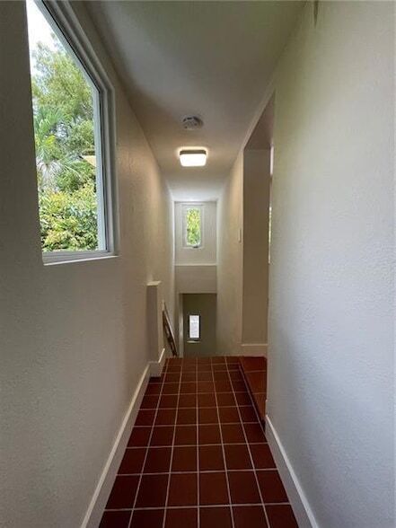 Building Photo - 2356 SW 16th Ave