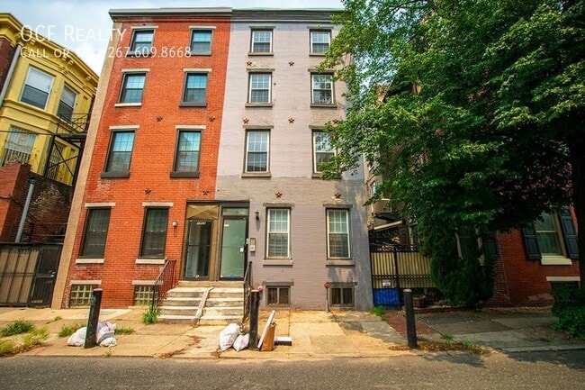 Building Photo - Lombard Street One Bedroom Apartment