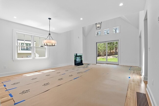 Building Photo - 83 Johnson Woods Dr