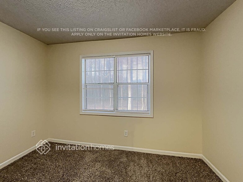 Building Photo - 235 Township Dr