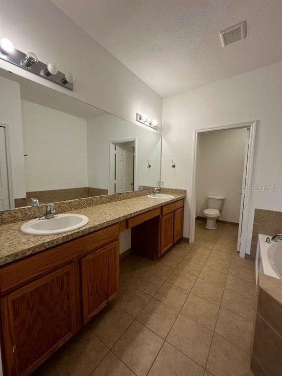 Building Photo - 1712 Portofino Meadows Blvd