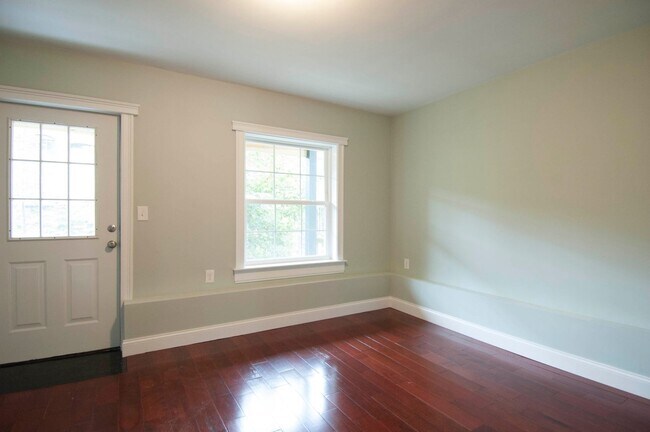 Building Photo - 7 Rockledge St