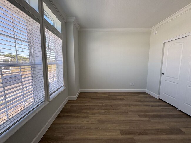 Building Photo - 1009 Morgan Jones Dr