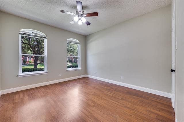 Building Photo - 9610 Windy Hollow Dr