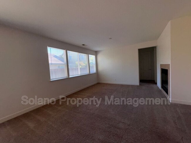 Building Photo - 100 Mt Adams Cir