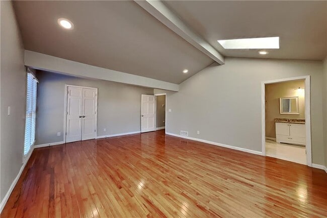 Building Photo - 2453 Lorrie Dr