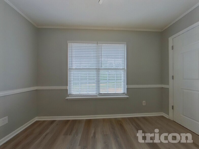 Building Photo - 2544 Winterville Dr