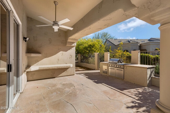 Building Photo - 8917 E Maple Dr
