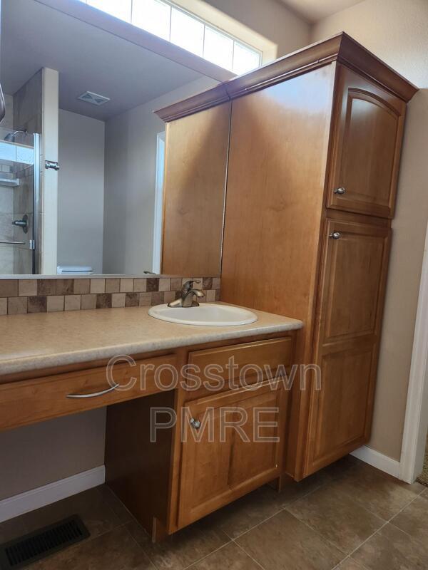 Building Photo - 157 Beacon Way