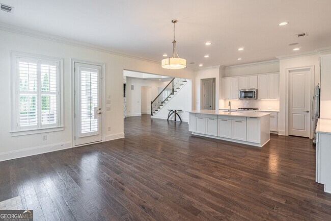 Building Photo - 829 Adler Ct