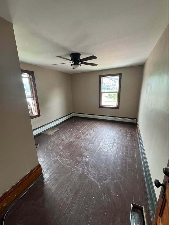 Building Photo - 911 College Ave