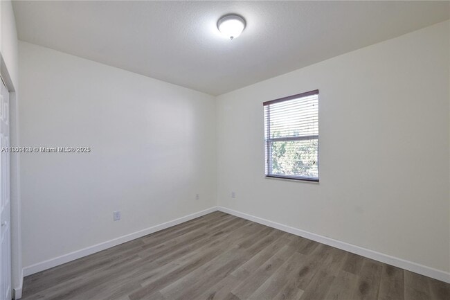 Building Photo - 9365 SW 171st Ct