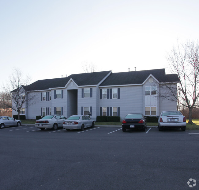 Primary Photo - Rosewood Garden Apartments