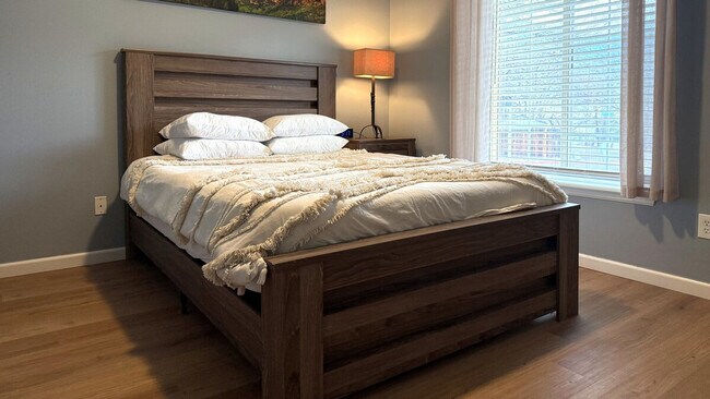 Building Photo - 5401 N Pecos St