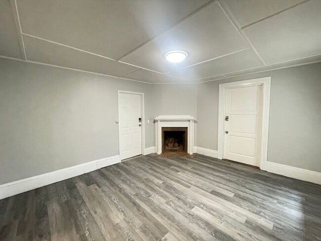 Building Photo - 12 Court St