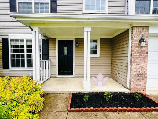 Building Photo - Beautiful Updated 4 Bed 2.5 Bath Westfield