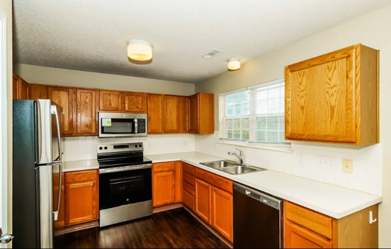 Building Photo - 11930 Brownestone View Dr