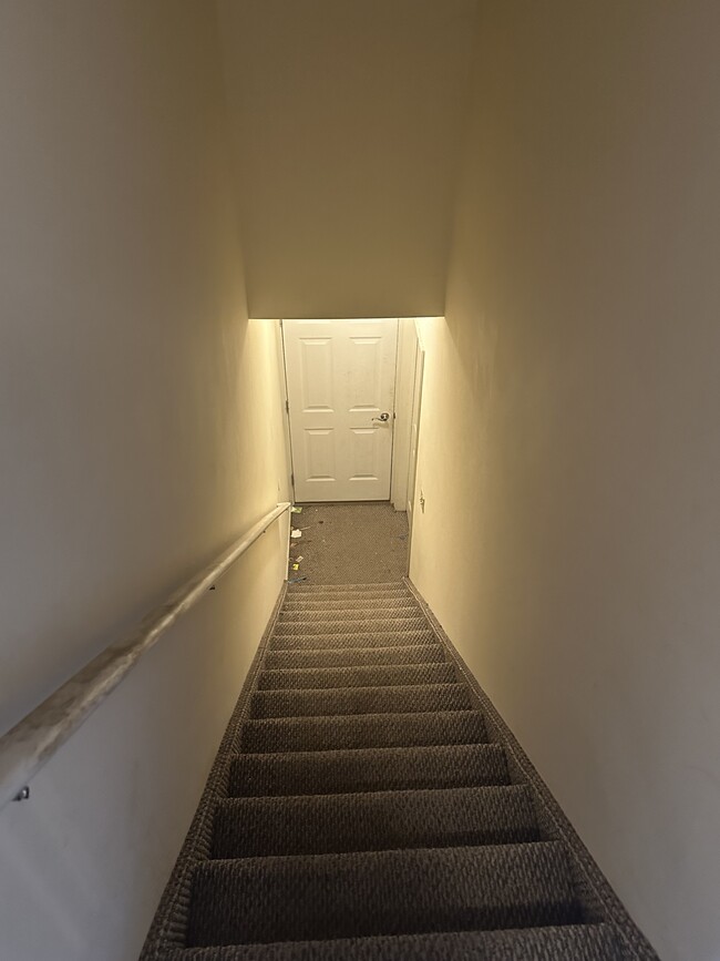 Primary Photo - 86 Harris St