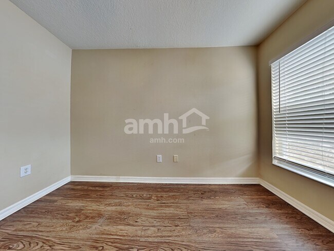 Building Photo - 11240 Lake Lanier Dr