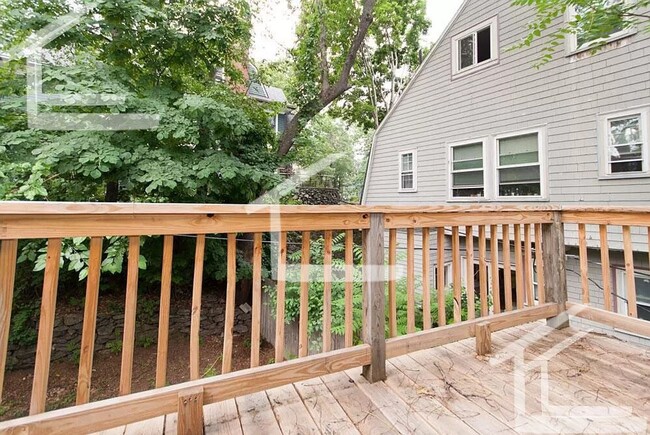 Building Photo - Huge 3 bedroom near Brookline with In-unit...