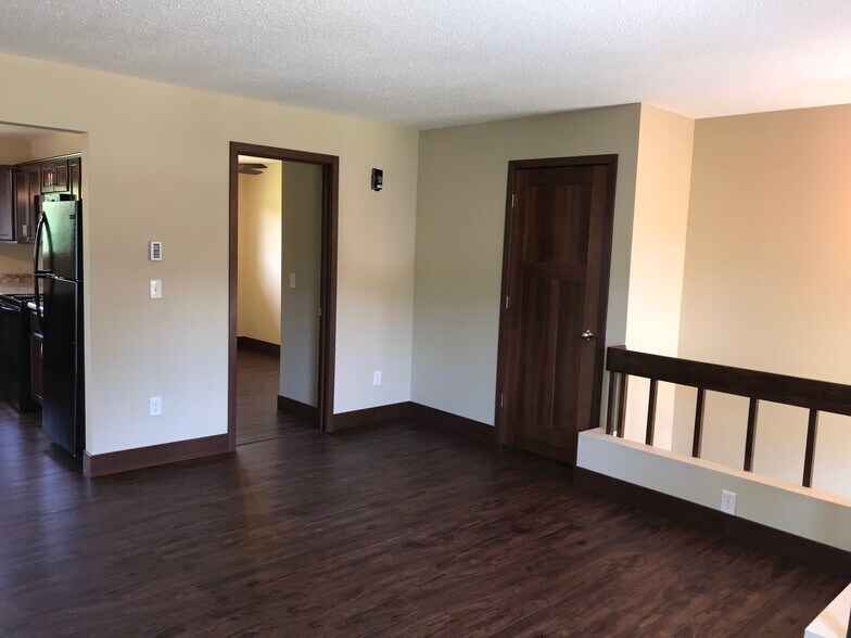 Building Photo - 3224 29th Ct S