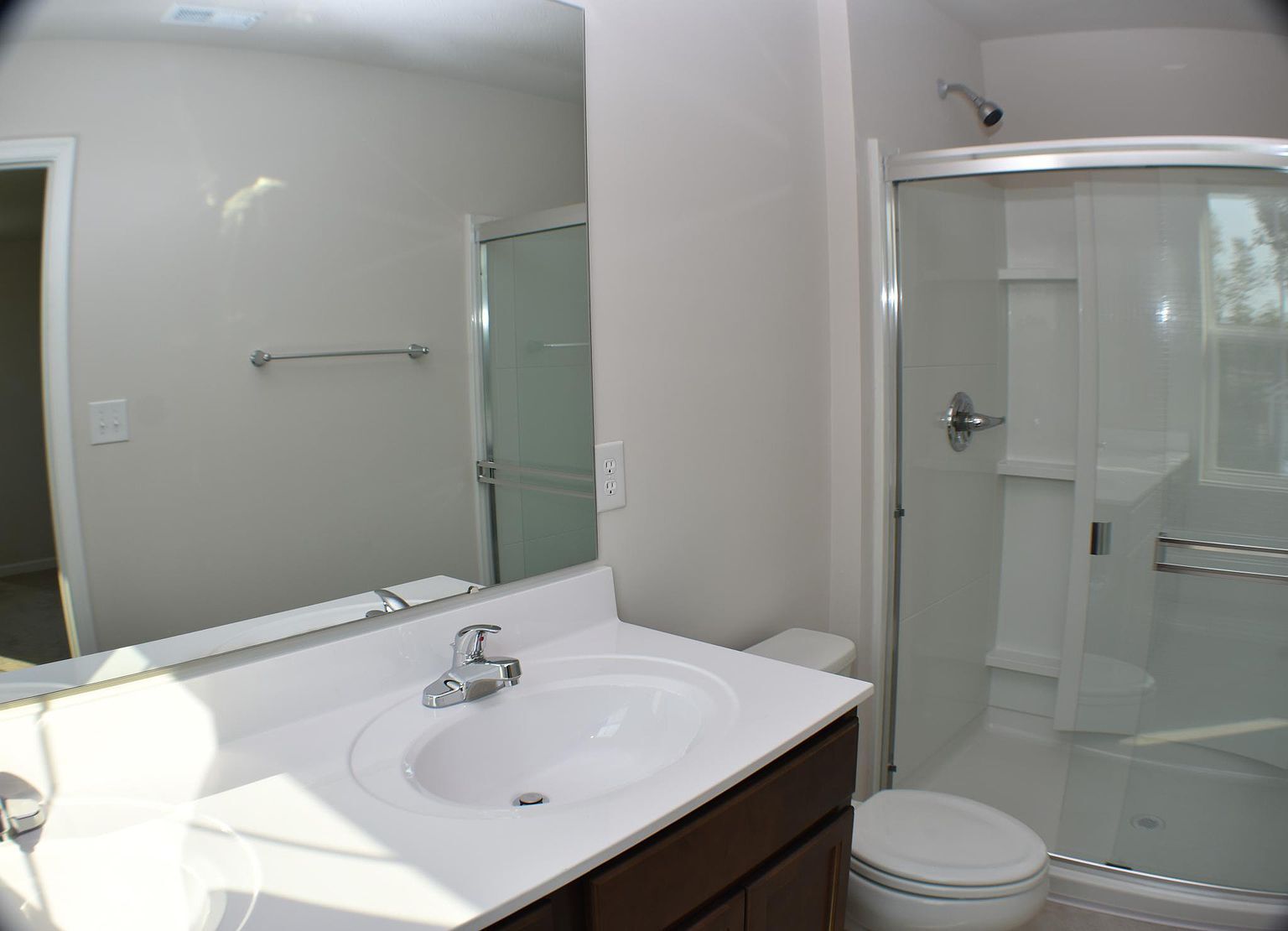 Building Photo - 9755 Oakgrove Dr