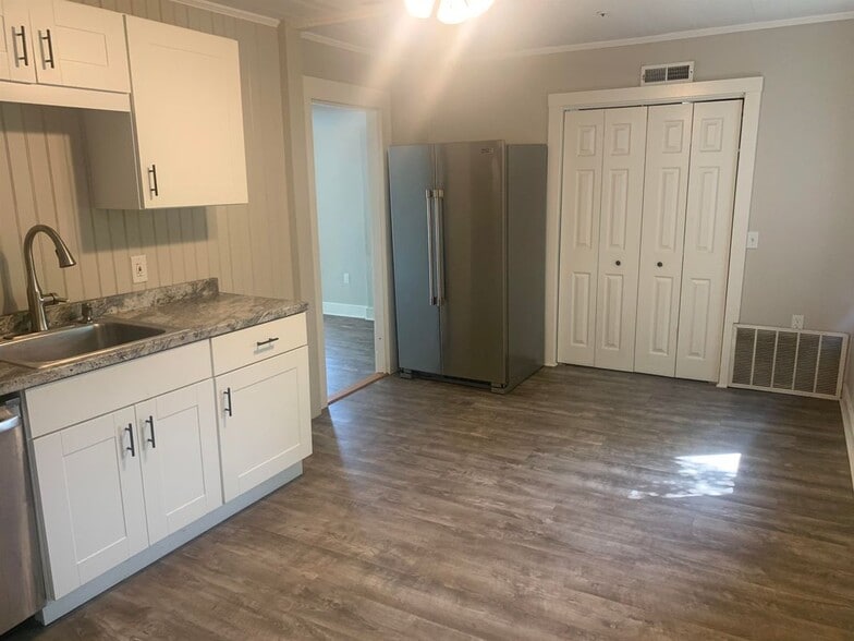 Building Photo - 14b Preble