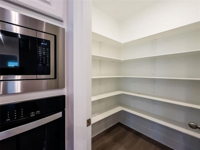 Building Photo - 337 Alicante Ln