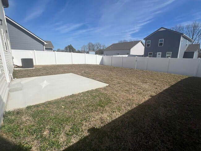 Building Photo - 58 Stonehenge Ln