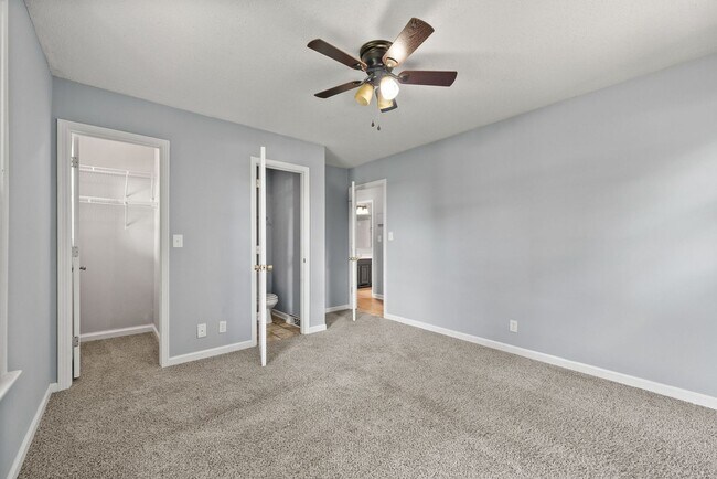Building Photo - 3 Bedroom Pet Friendly Home For Rent!