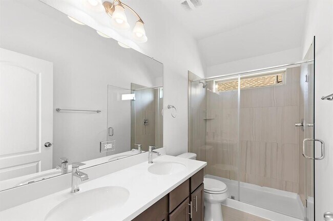 Building Photo - 1128 Ridge Runner Dr