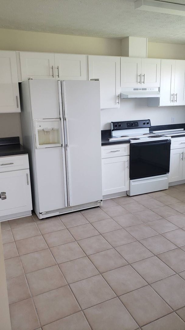 Building Photo - Cozy 3Bed/2Ba Home, Centrally Located w/Access to Shopping, Dining & Tyndall AFB!