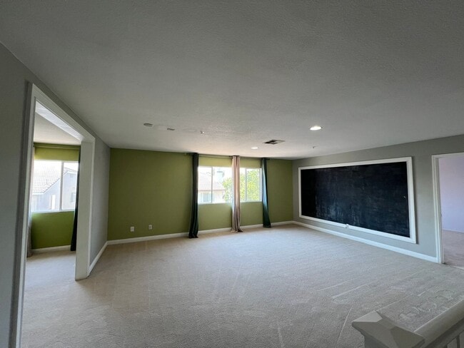 Building Photo - 13539 Whipple St