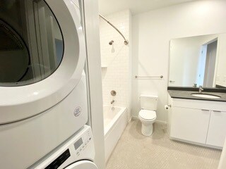 Building Photo - 112 SE 4th St