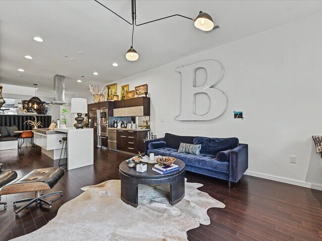 Building Photo - 341 Viburnum Way Ct