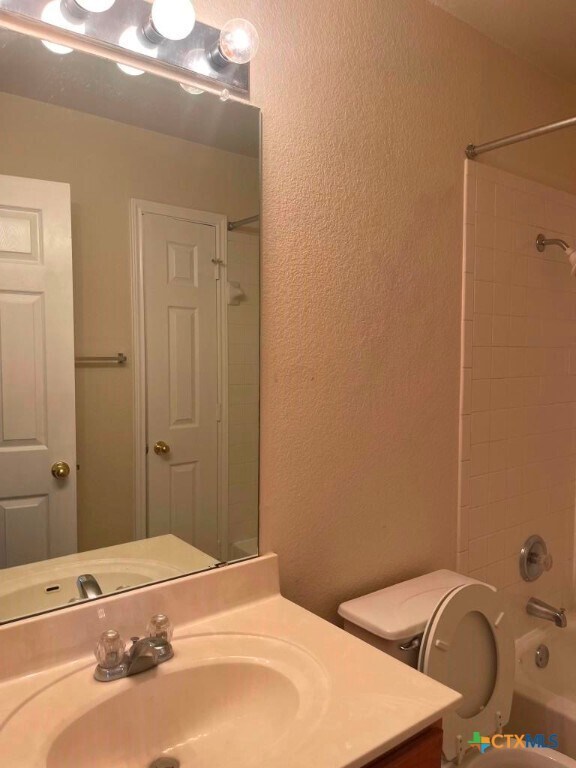 Building Photo - 4908 Donegal Bay Ct