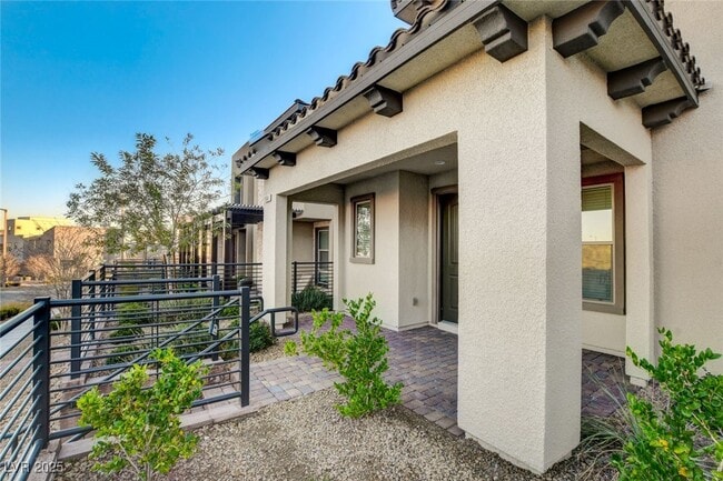 Building Photo - 11680 Hamilton Lk Ave