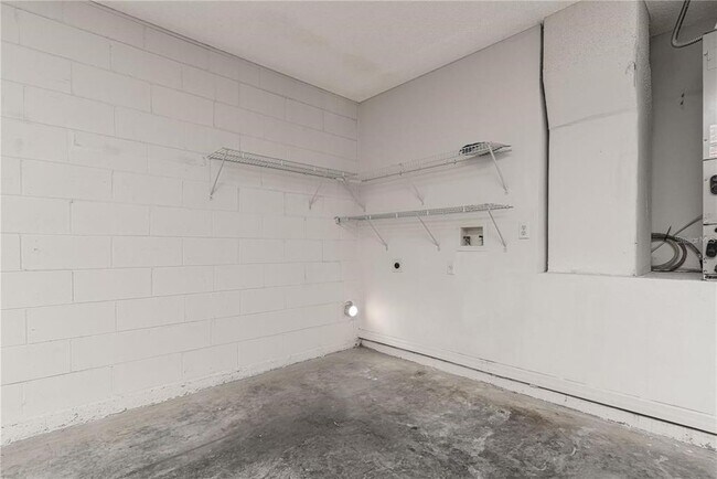 Building Photo - 1175 Seasons Blvd