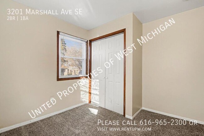 Building Photo - 3201 Marshall Ave SE