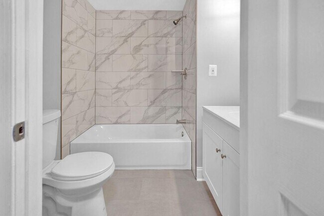 Building Photo - 1802 E 29th St