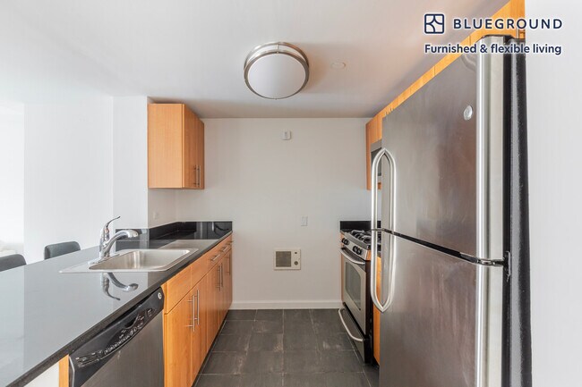 Building Photo - 4-75 48th Avenue-SI FL5-ID2233